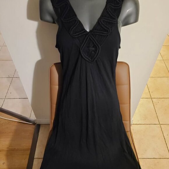 Soft and comfortable black maxi dress, by Olive and Oak. - Picture 8 of 8